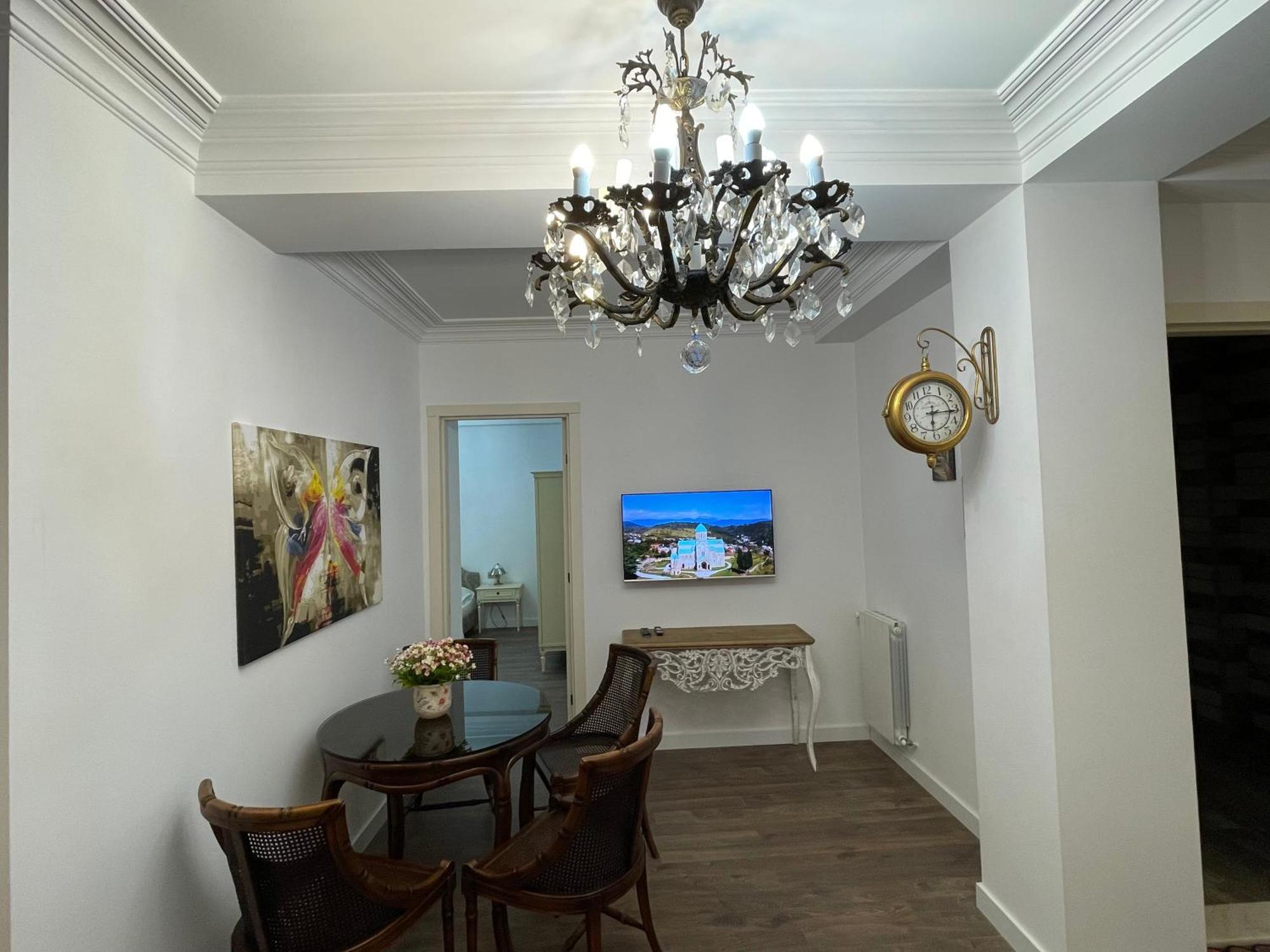 Picasso Apartment Kʼutʼaisi Exterior foto